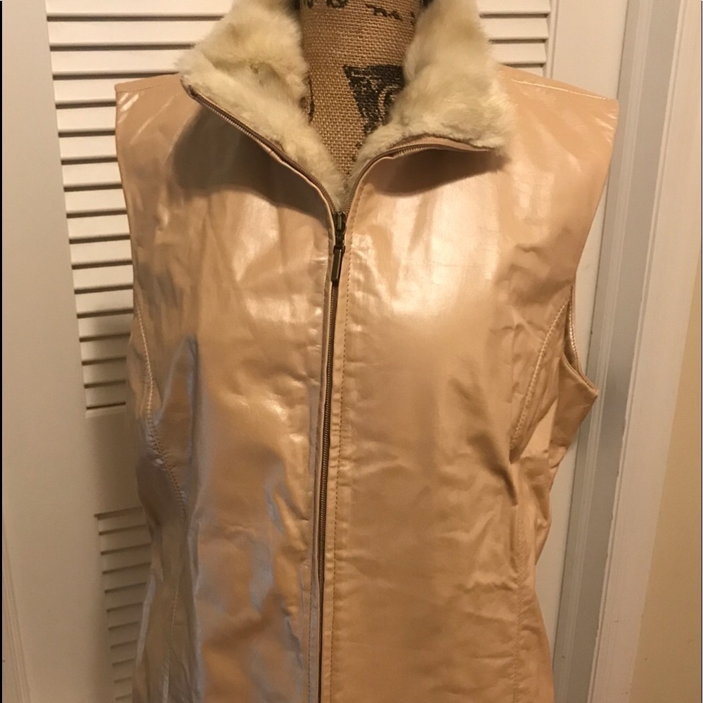 🌹Liz Claiborne Leather Vest with Fur Trim